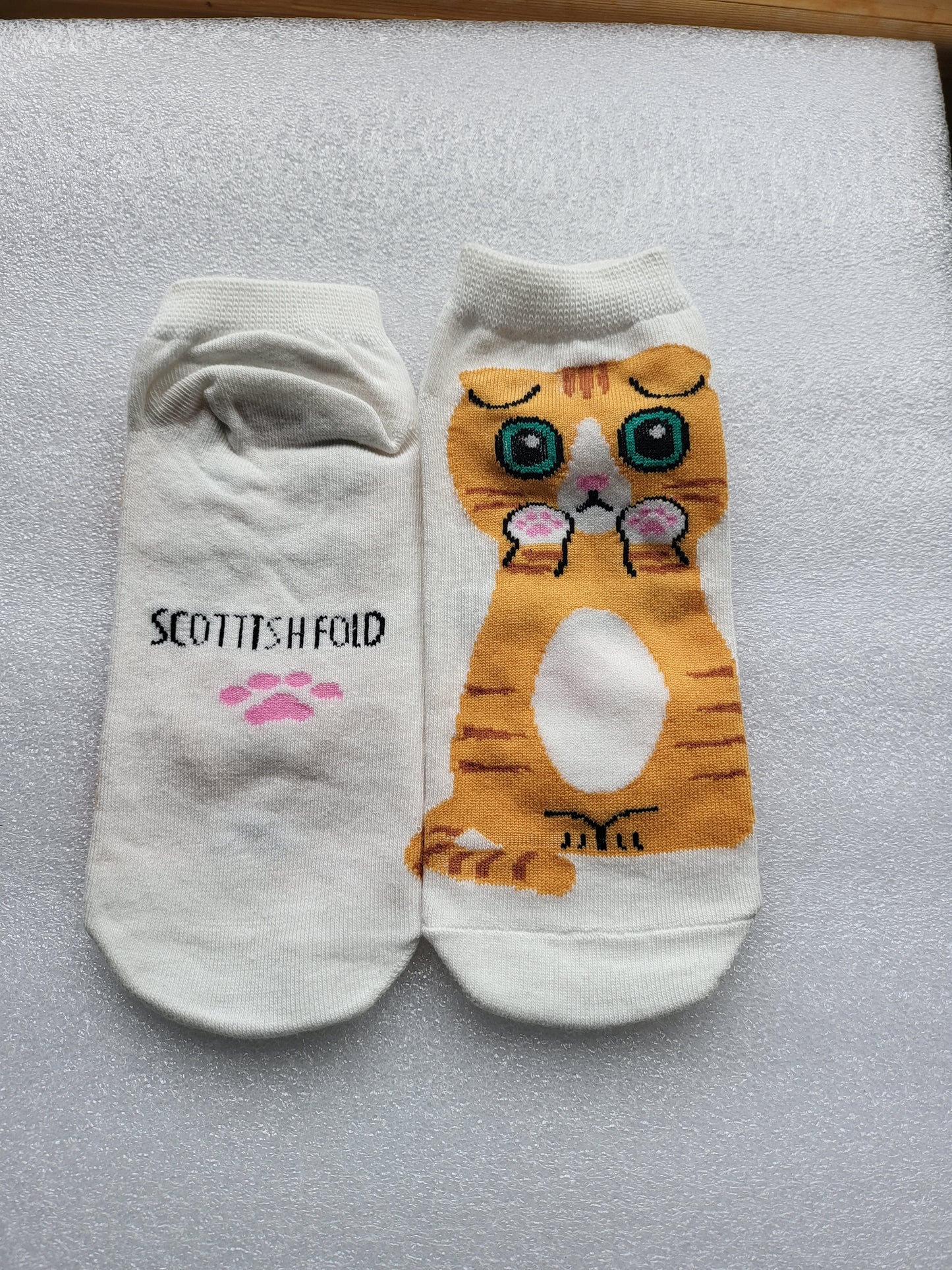 Ankle Sock with Whimsical Cartoon Cats