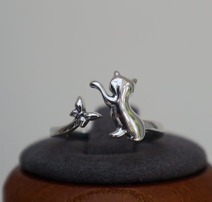 Feline Fancy Flutter Cat Ring